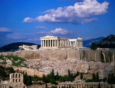 Η κυβέρνηση ανακαλεί την απόφαση για τα μνημεία και τα παίρνει πίσω από το Υπερταμείο μετά την κατακραυγή